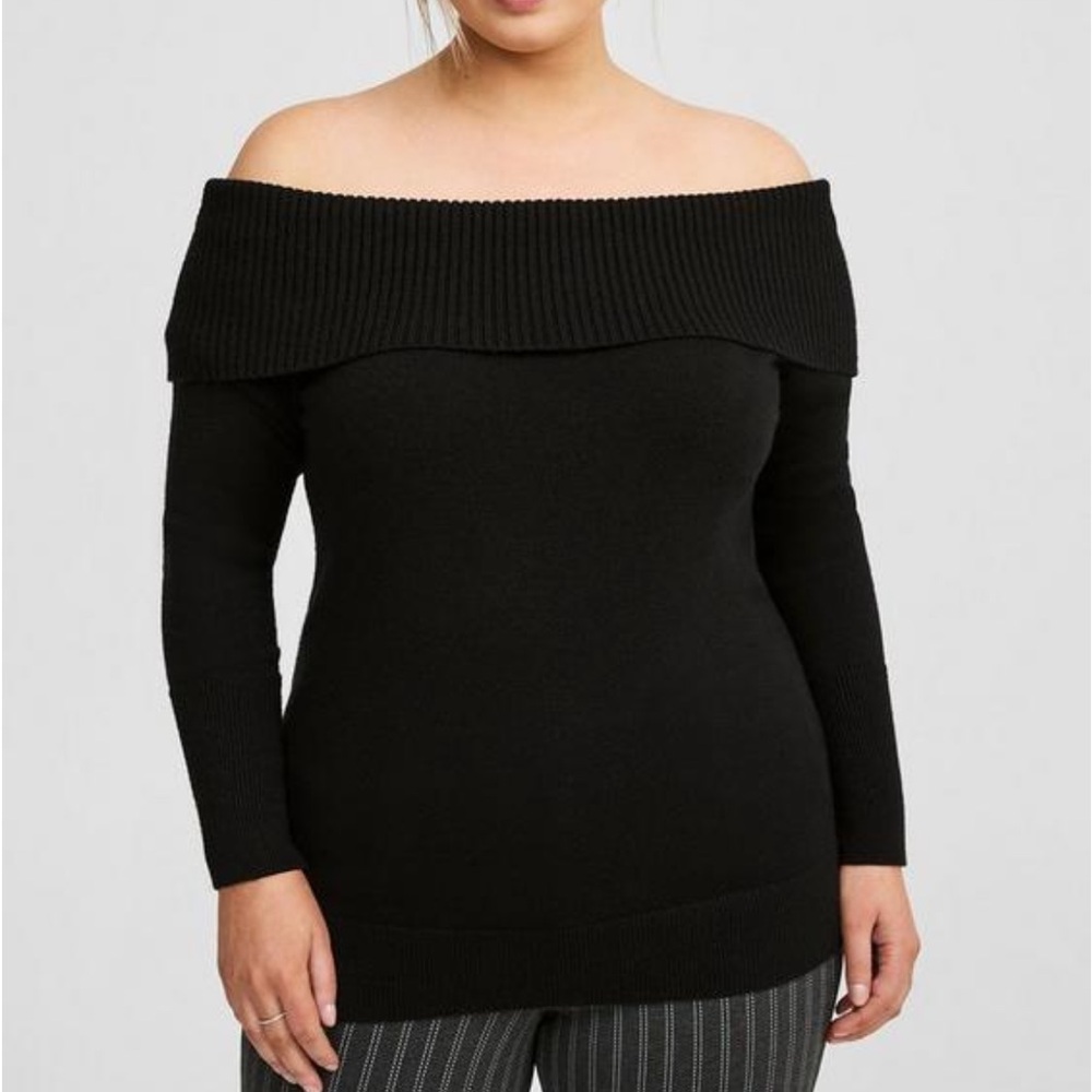 Pullover off shoulder sweater